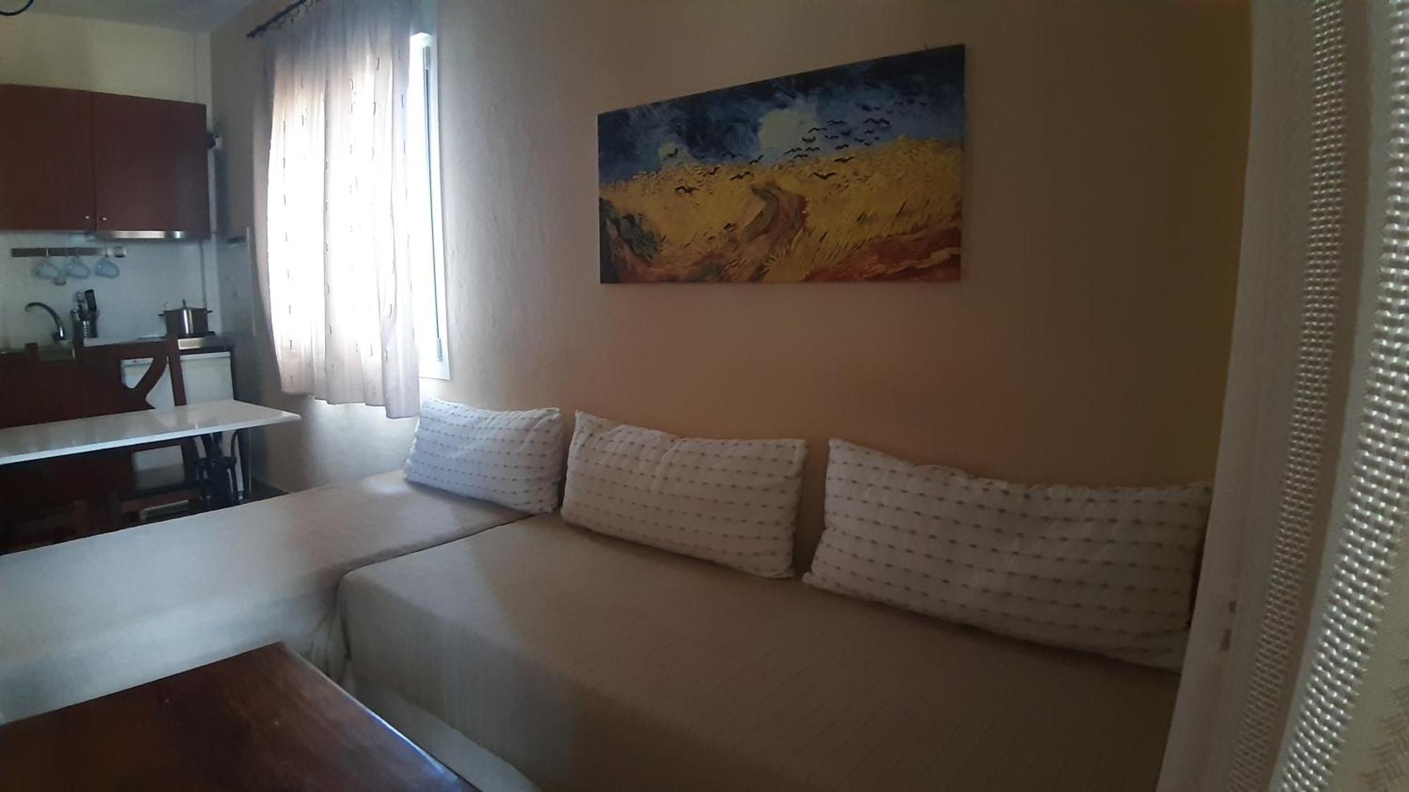 Ydna Family Hotel Apartments Posidi Eksteriør billede